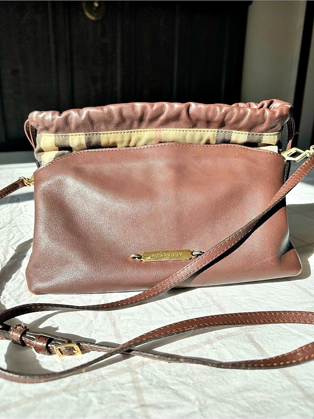 Burberry Little Crush in Brown